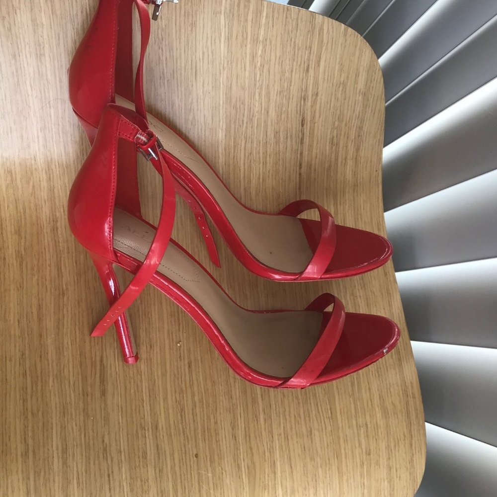 Red Stilletos - Picture 8 of 10